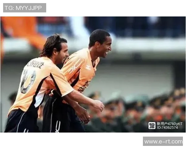 武汉篮球队实力引发热议球迷对球队未来充满期待与争论